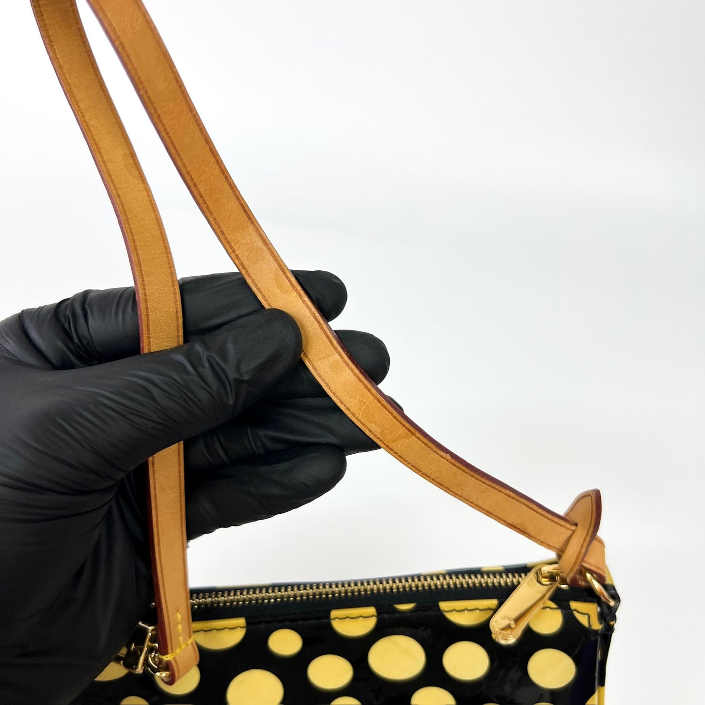 Louis Vuitton x Yayoi Kusama Monogram Vernis Dot Infinity Pochette Accessoires Black Yellow