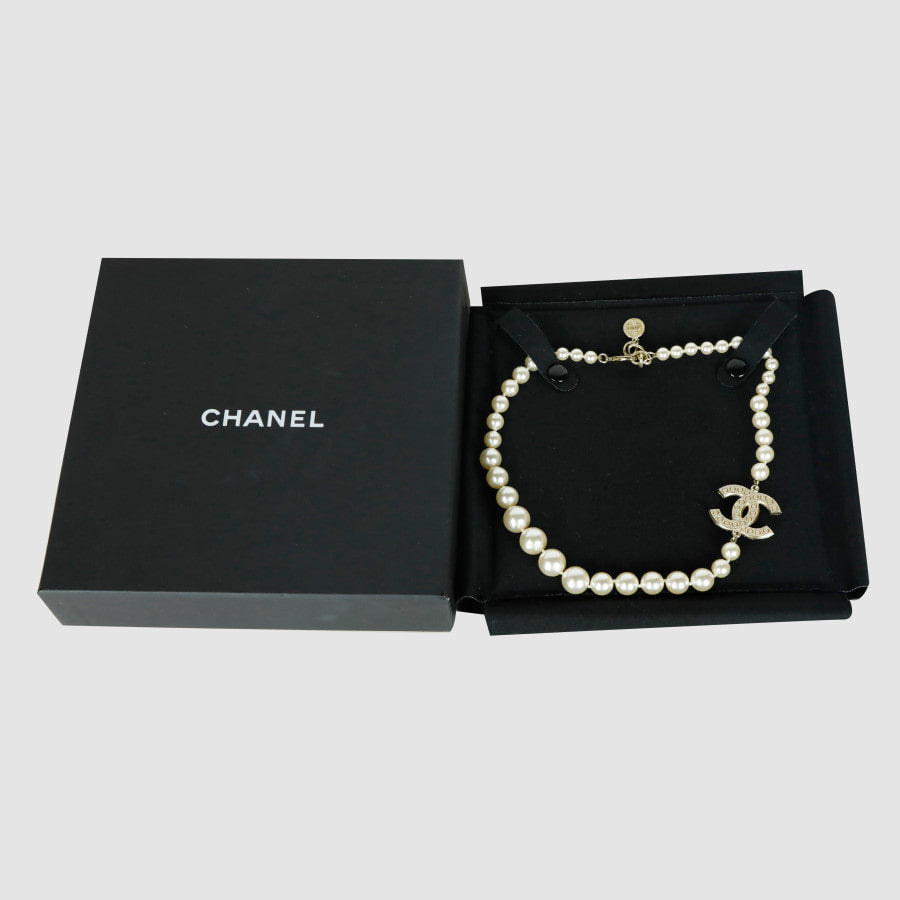 CC Pearl Necklace A64757