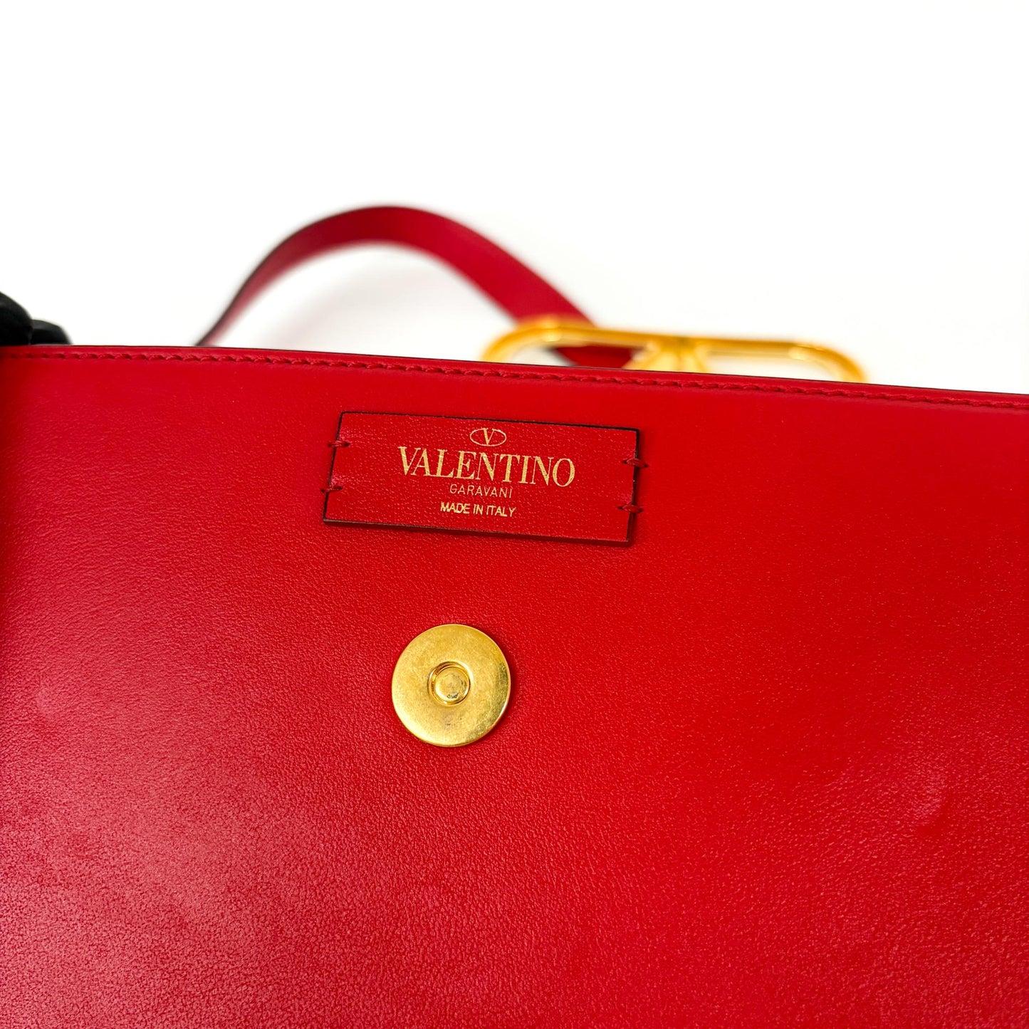 Valentino V-Ring Superbee Crossbody Bag Red
