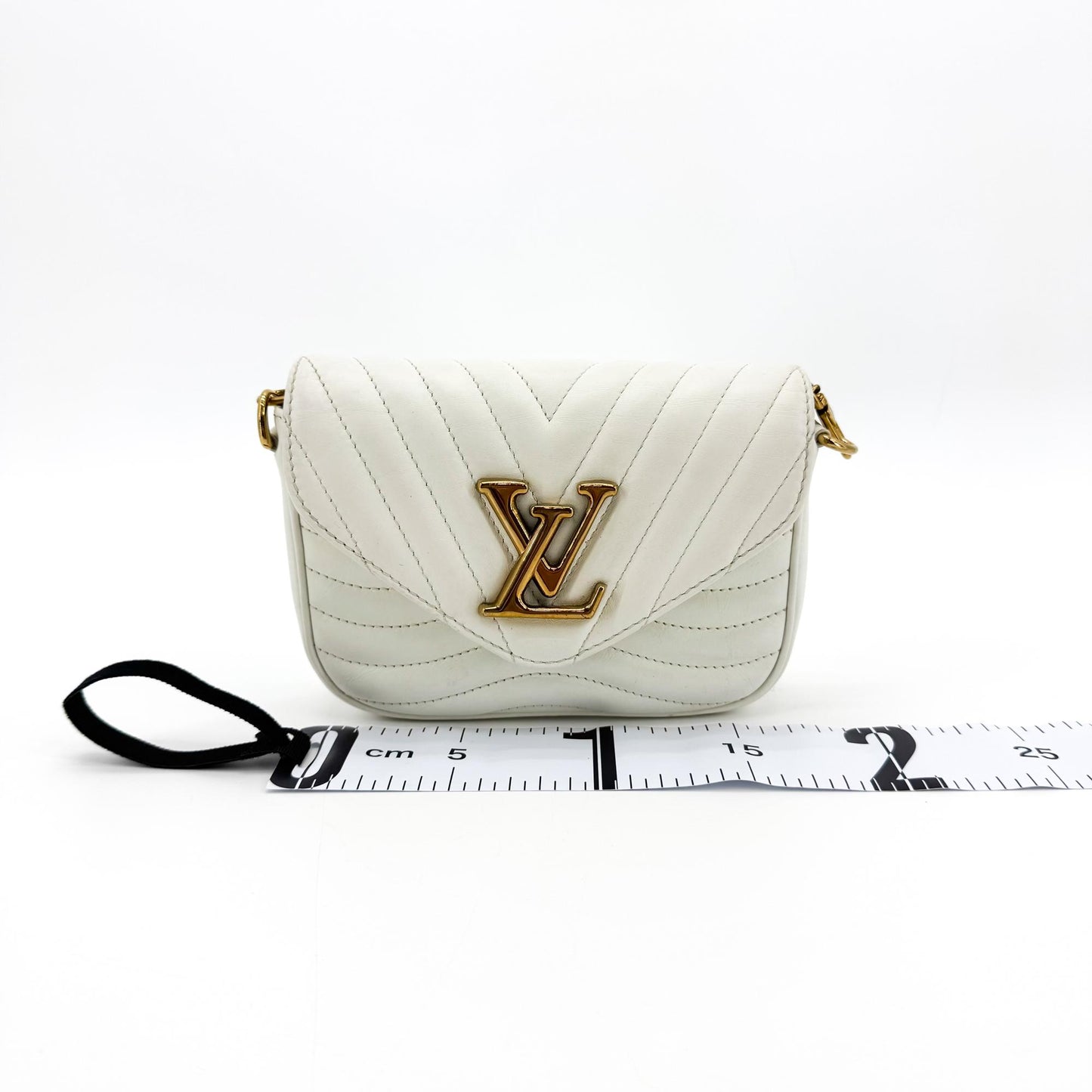Louis Vuitton New Wave Multi Pochette Snow White