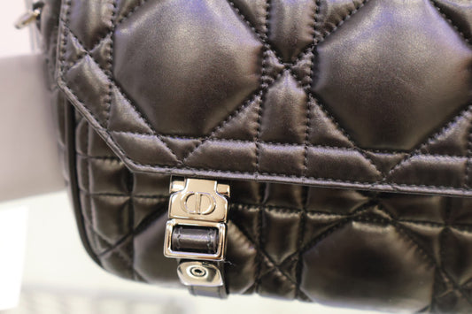Macro Cannage Camp Bag Small Shoulder Crossbody Bag M1243BMIG_M900_TU