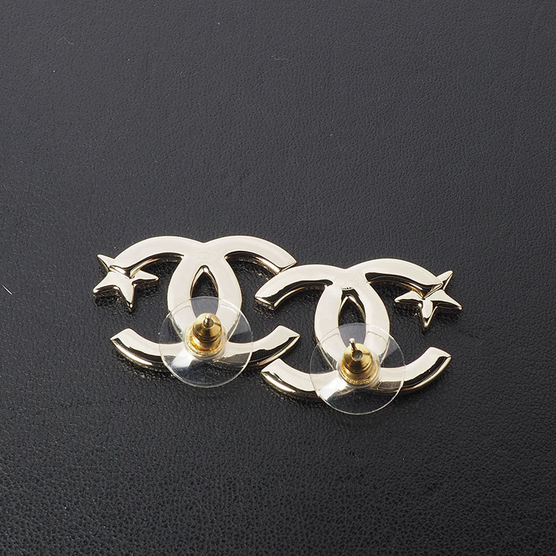 Chanel ABB491 CC Logo Star Earrings