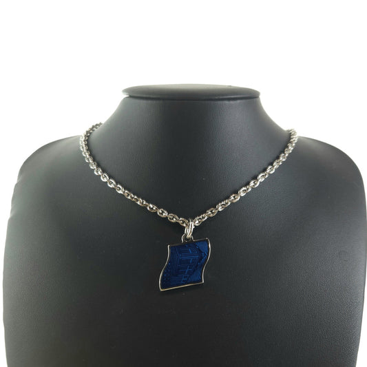 Charm pendant necklace