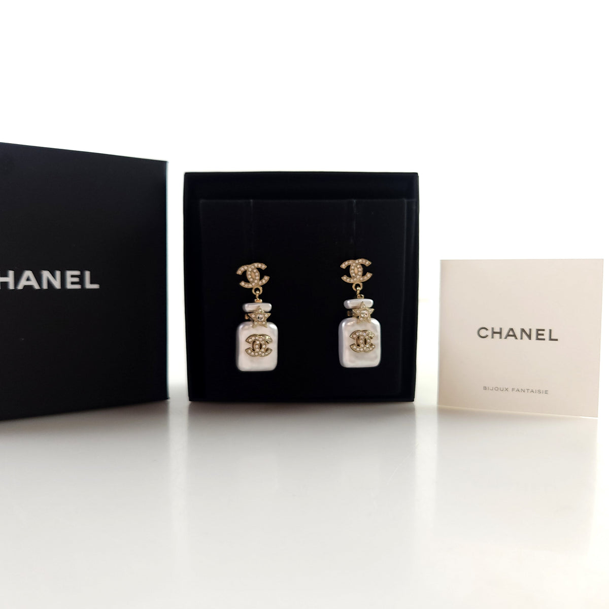 CC Bottle Pearl Earrings ABA840B