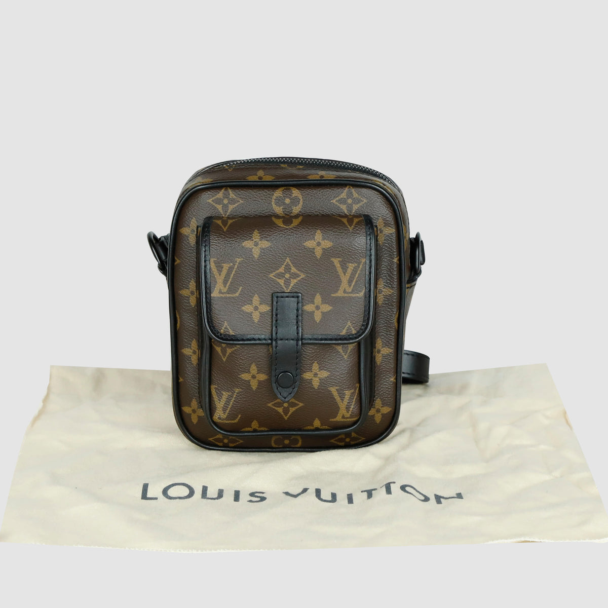 Monogram Christopher Wearable Wallet Crossbody Bag M69404