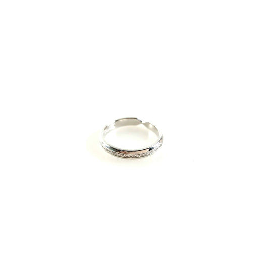 5.5 & Co. Platinum Nesting Narrow Diamond Ring