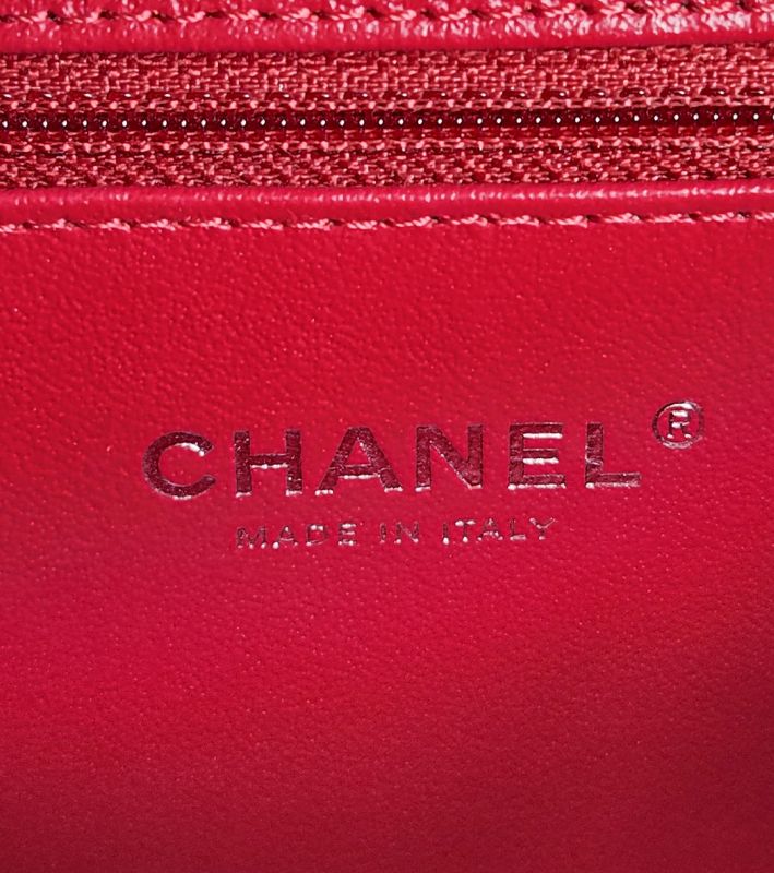 Chanel White Caviar Skin Cosmetic Case