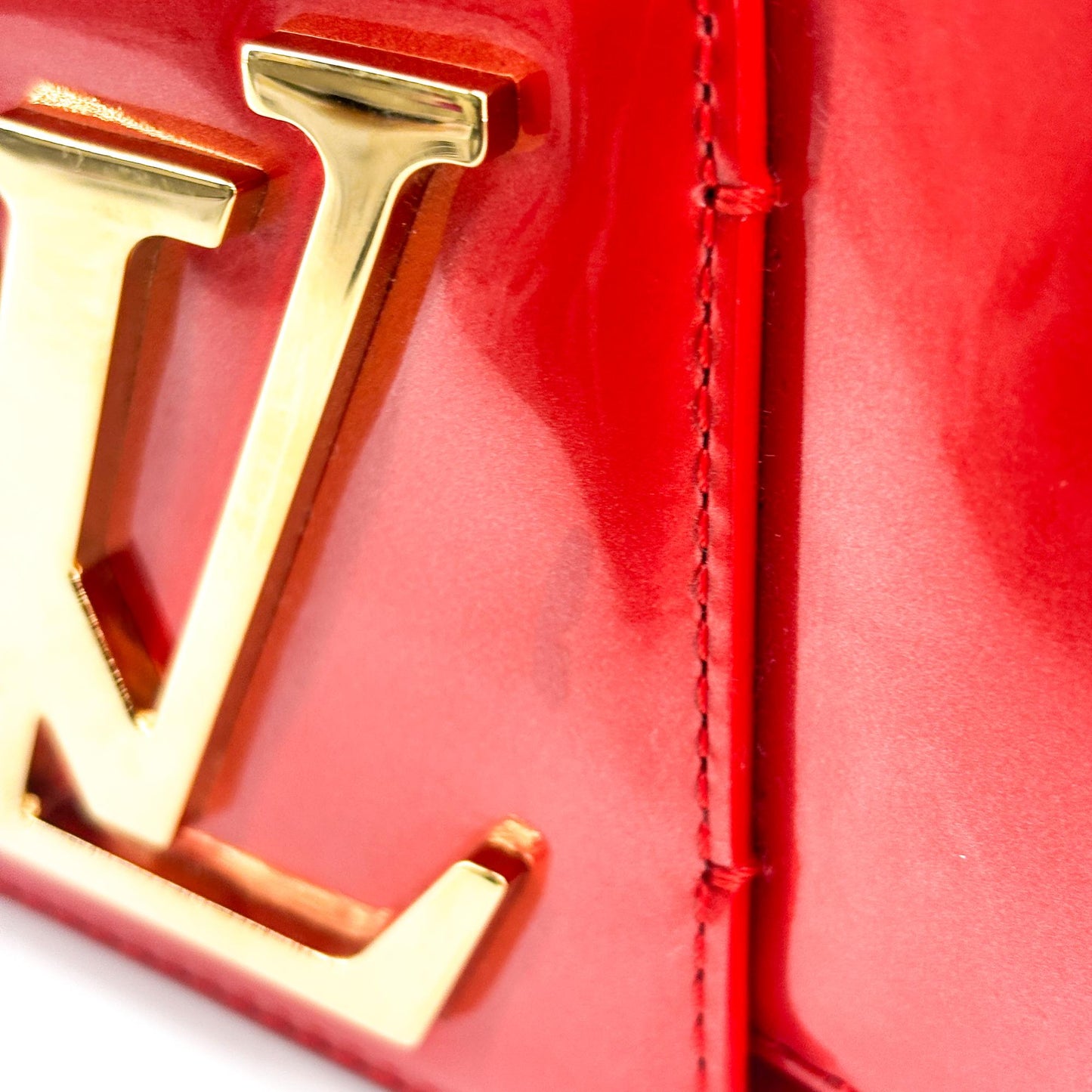 Louis Vuitton Vernis Sauvet Clutch Red