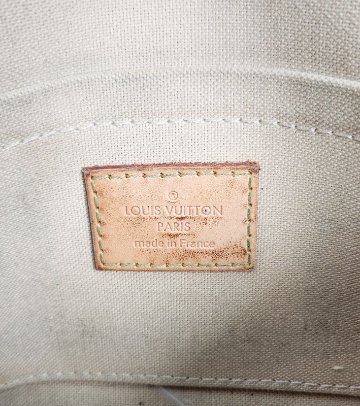 Louis Vuitton Damier Favorite