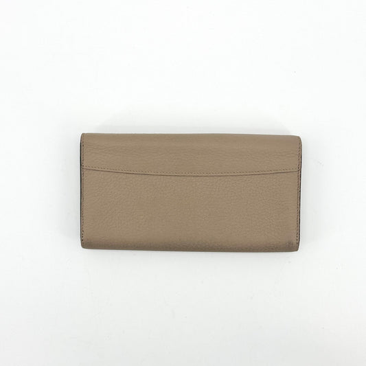 Louis Vuitton Capucines long wallet