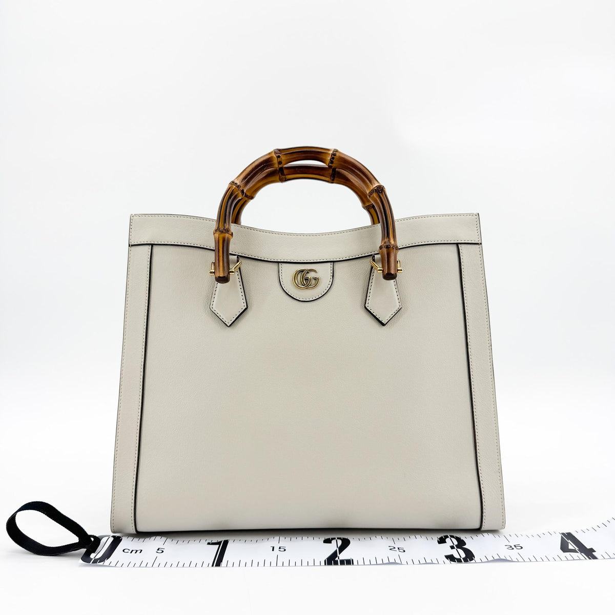 Sac fourre-tout moyen Diana de Gucci blanc