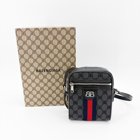 Sac messager noir Balenciaga x Gucci BB Monogram Signature