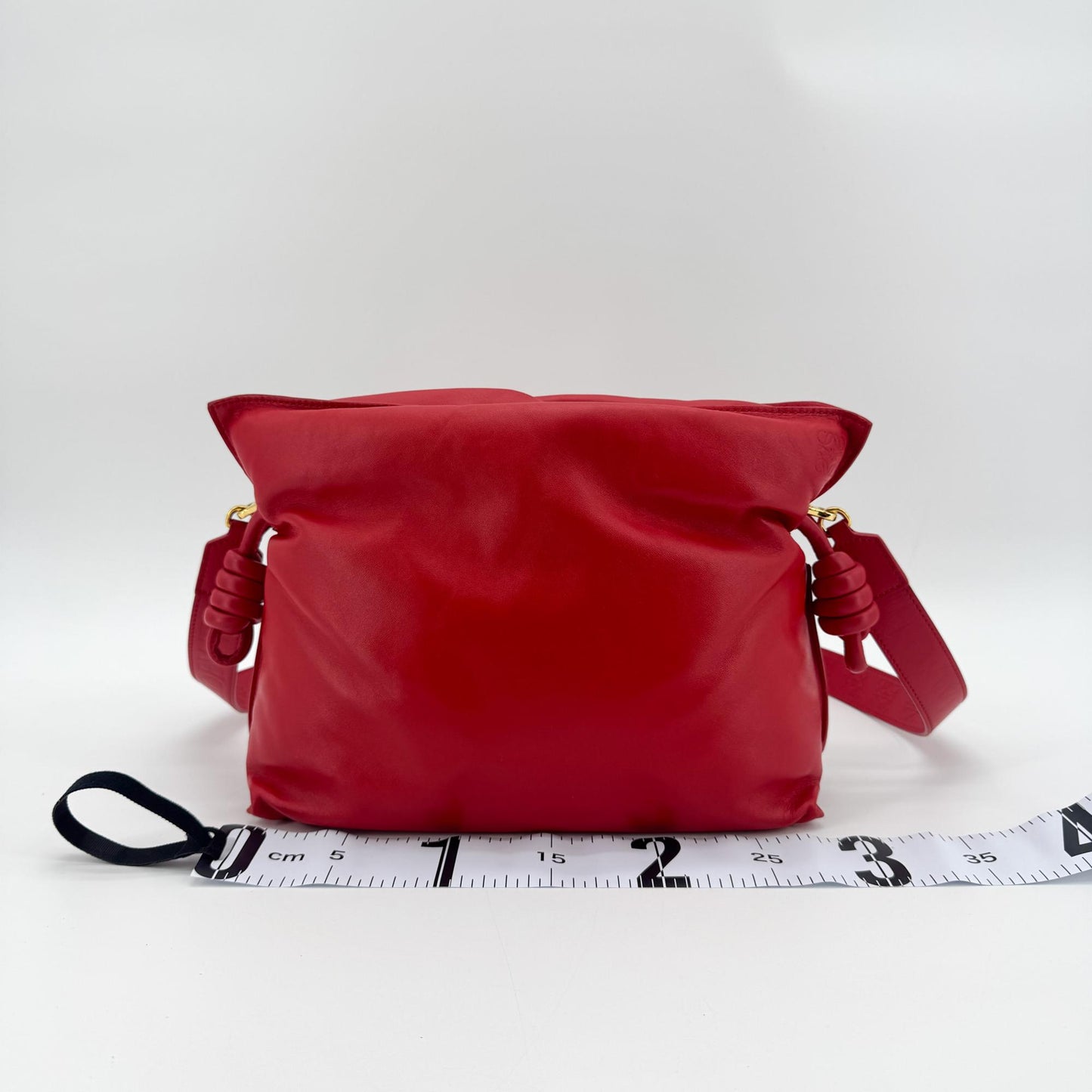 Pochette Flamenco Medium Loewe en cuir de veau Nappa rouge