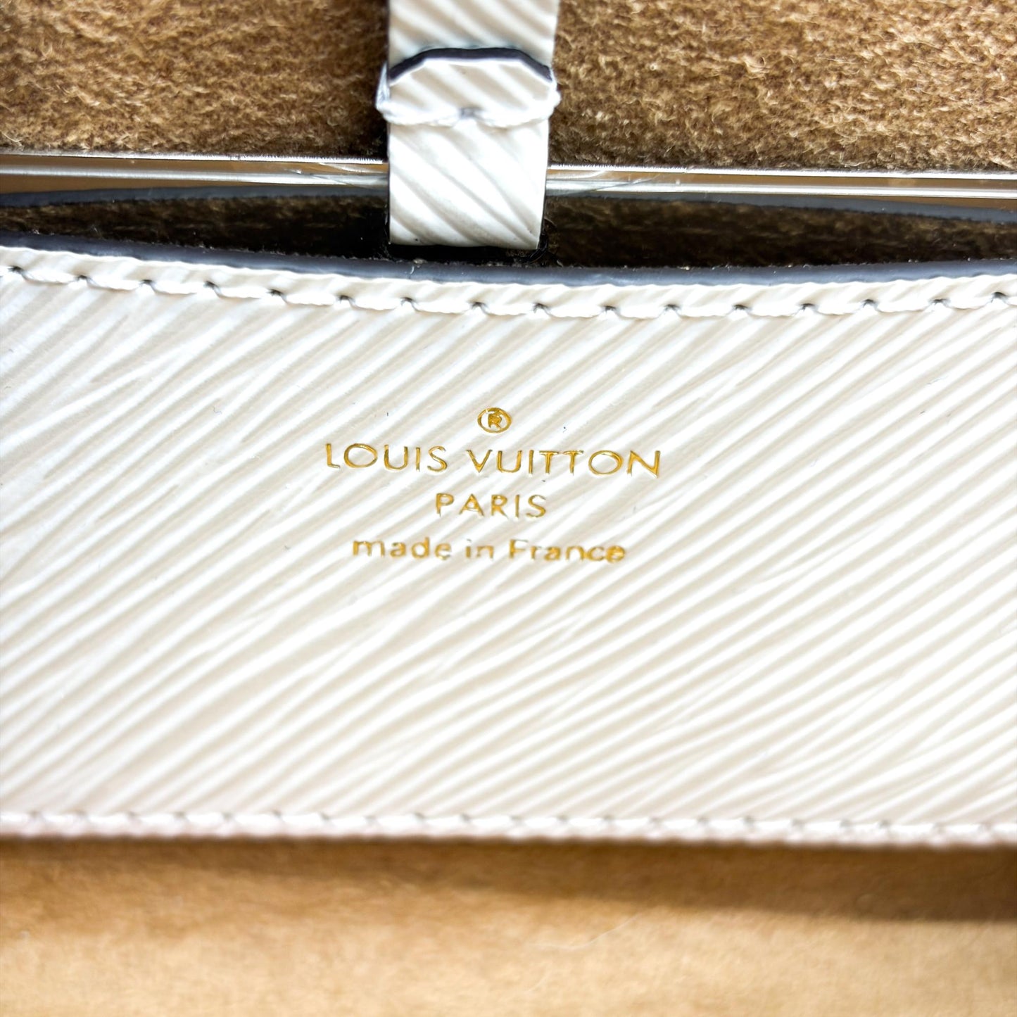 Louis Vuitton Twist MM Epi White Gold Hardware