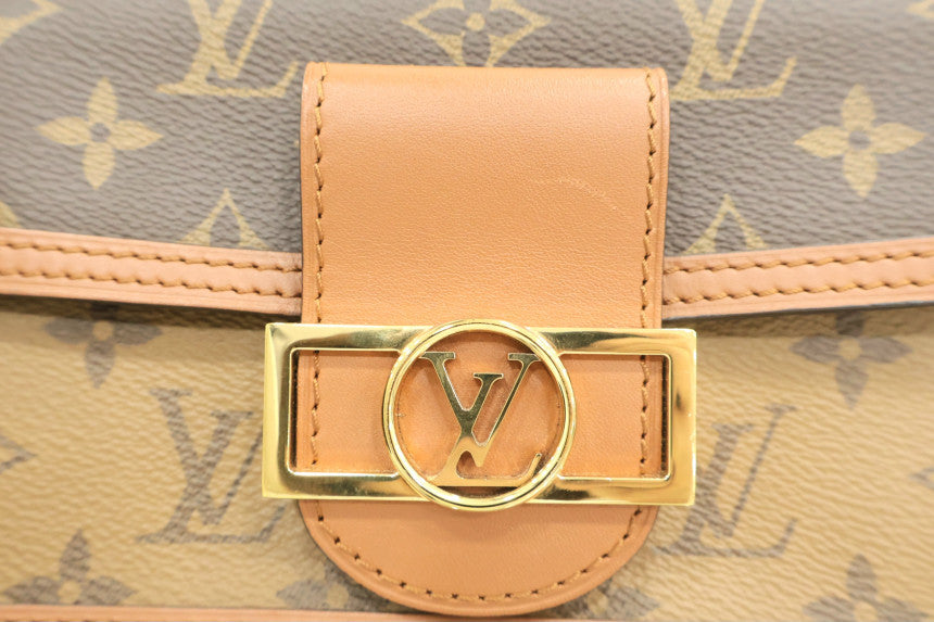 Dauphine Chain Wallet Crossbody Shoulder Bag M68746
