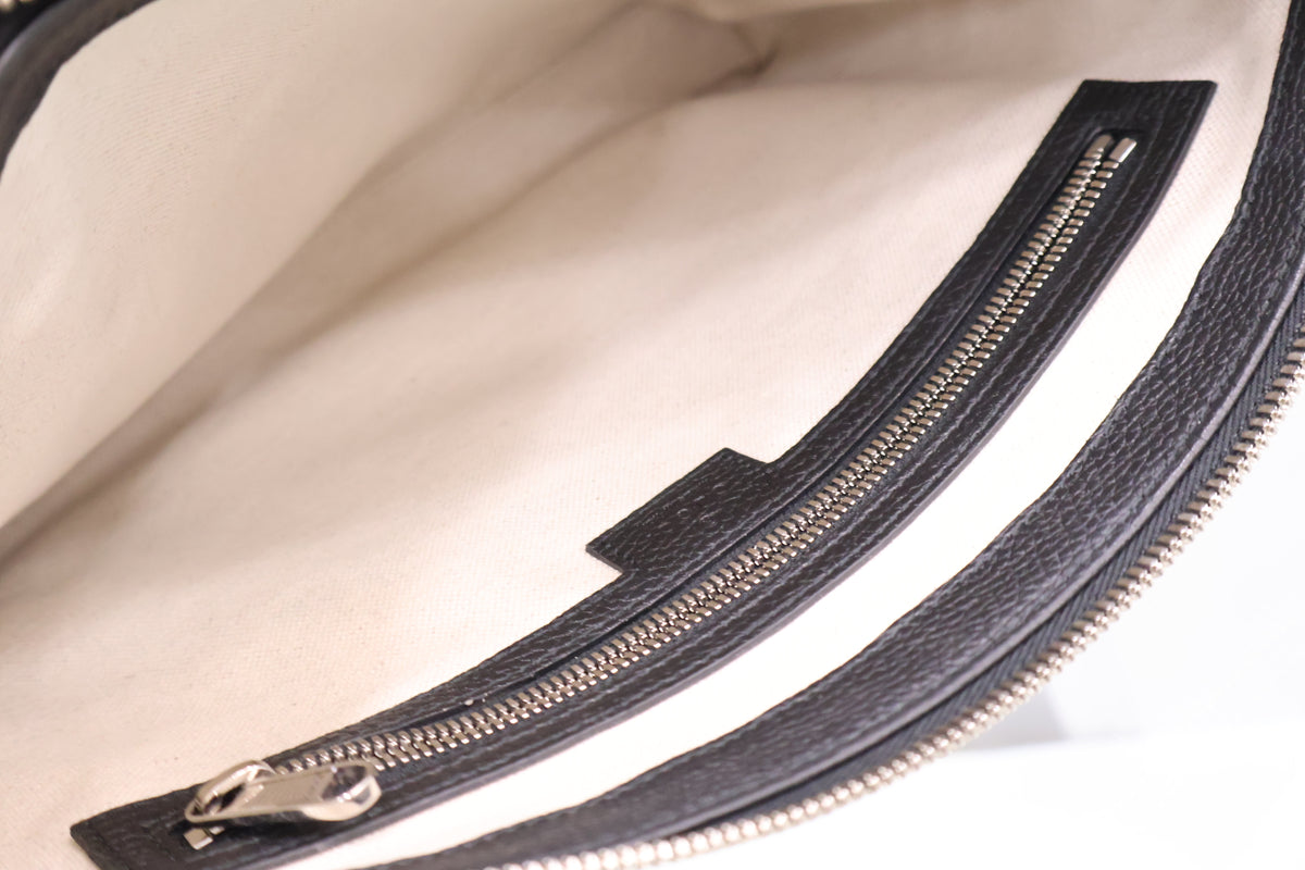 Jumbo GG Medium Leather Embossed Messenger Crossbody Bag 696009 Black