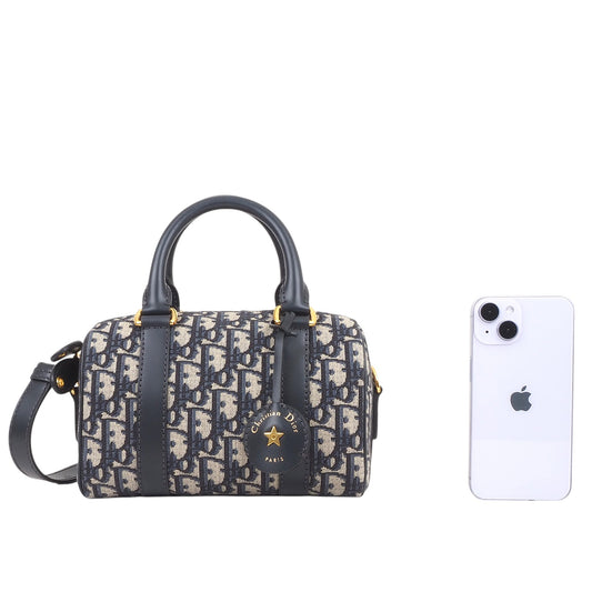 Dior M1382UTZQ Oblique Soft Dior Groove 20 Shoulder Bag