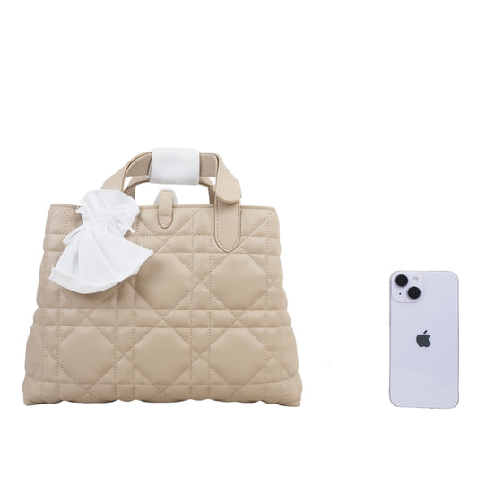 Dior M2821OSNW Toujours Medium Tote Bag