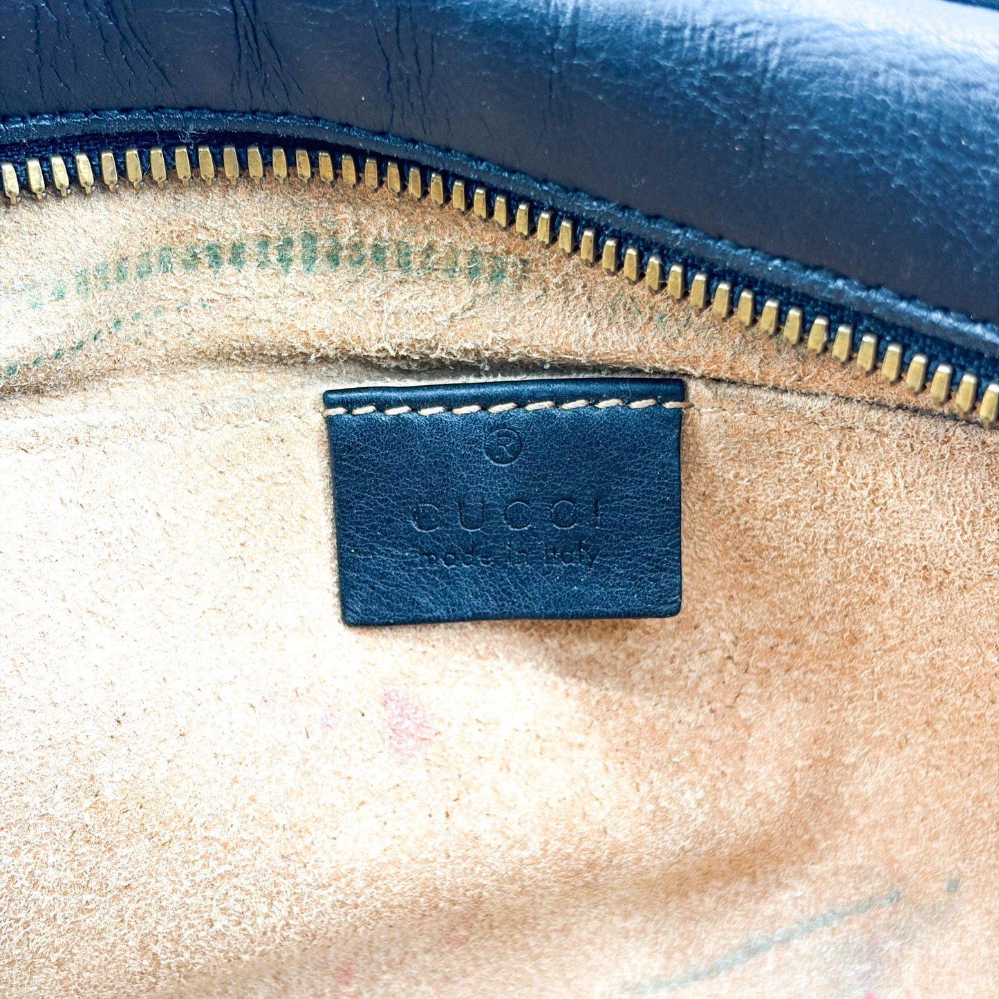 Gucci GG Marmont Matelassé Small Camera Bag Shoulder Bag Black