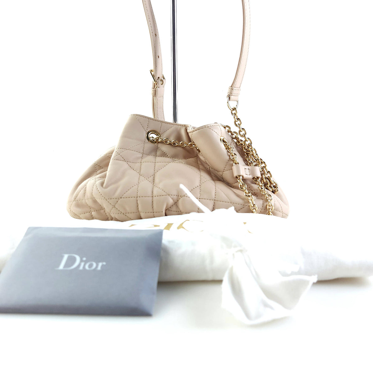 Small Supple Macro Cannage Ami Shoulder Bag M22556FBE