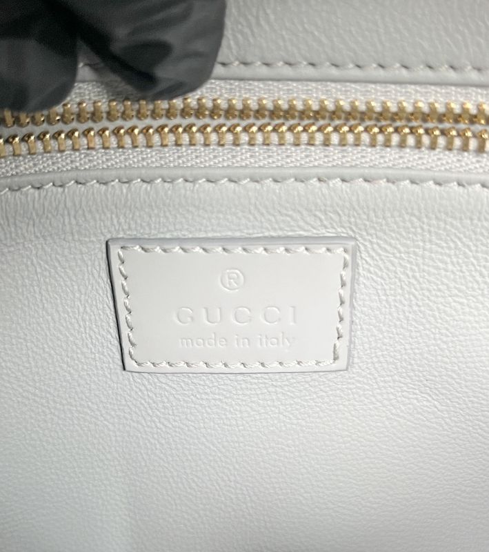 Gucci Gray Small Leather Siena Shoulder Bag