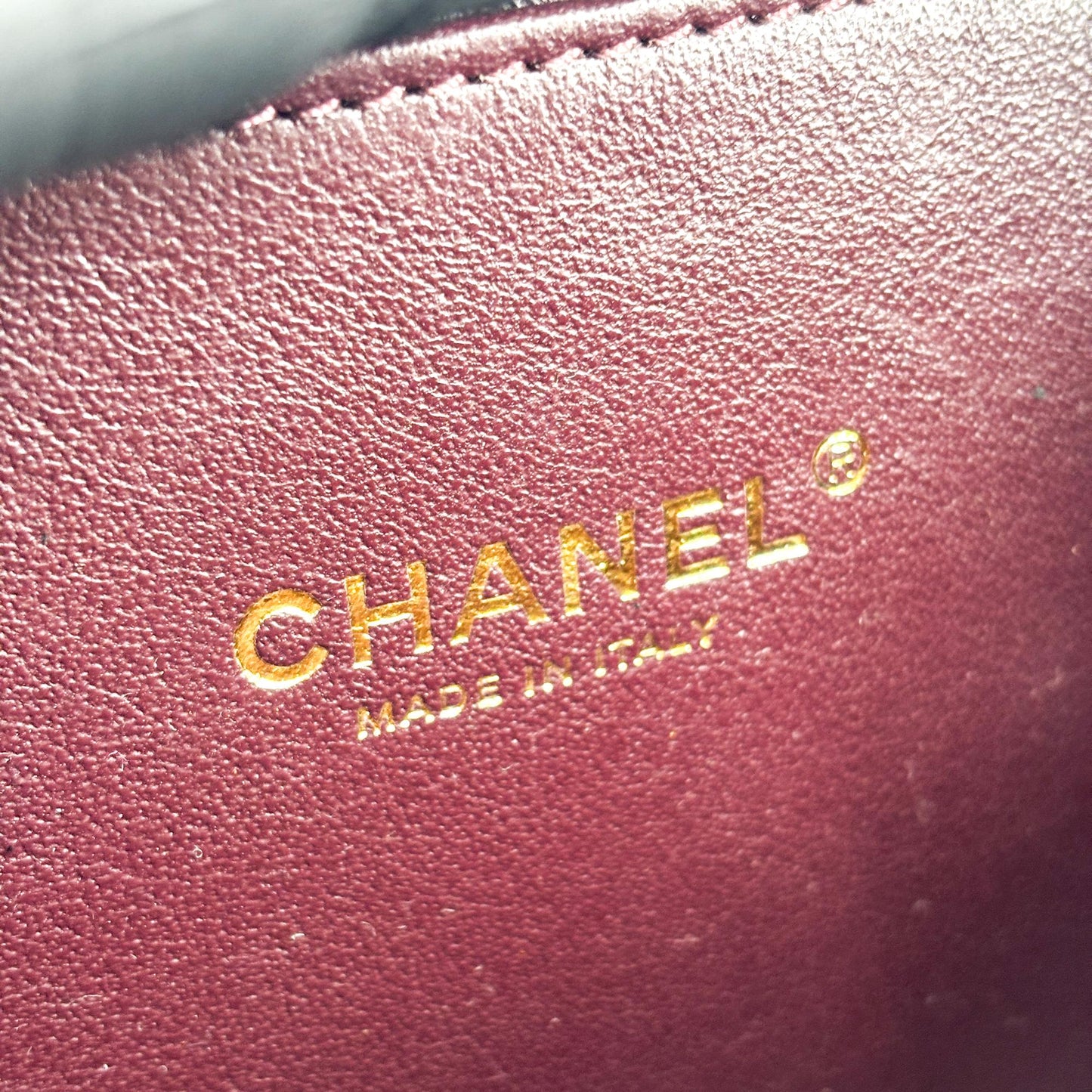Chanel CC Filigree Vanity Case Small Beige Black