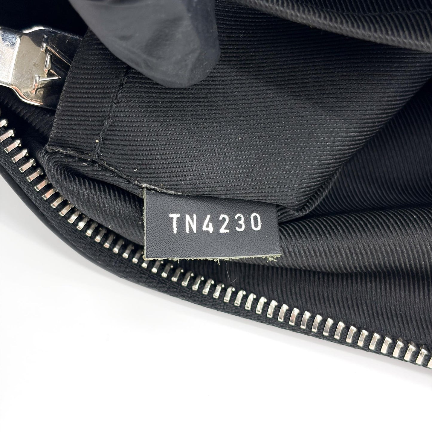 Louis Vuitton Monogram Macassar Pochette Discovery MM
