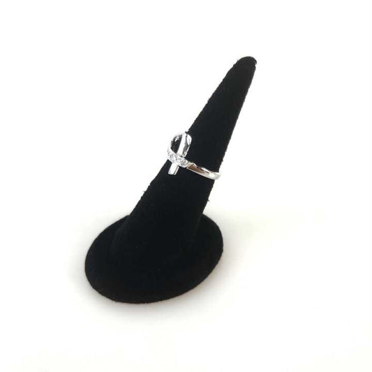8 & Co Loving Heart White Gold Diamond Ring