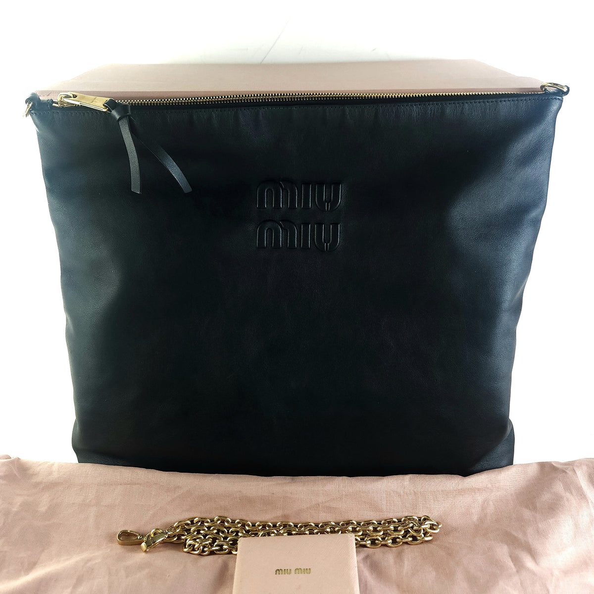 Embossed Logo Chain Strap Shoulder Bag 5BC114