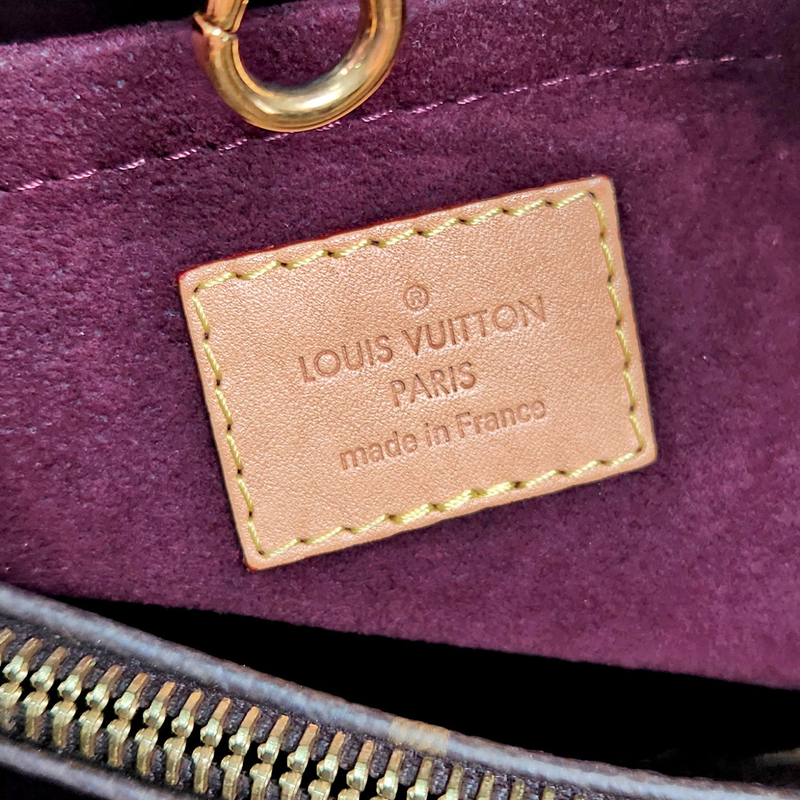 Louis Vuitton GM Monogram Canvas Montagne Tote Bag