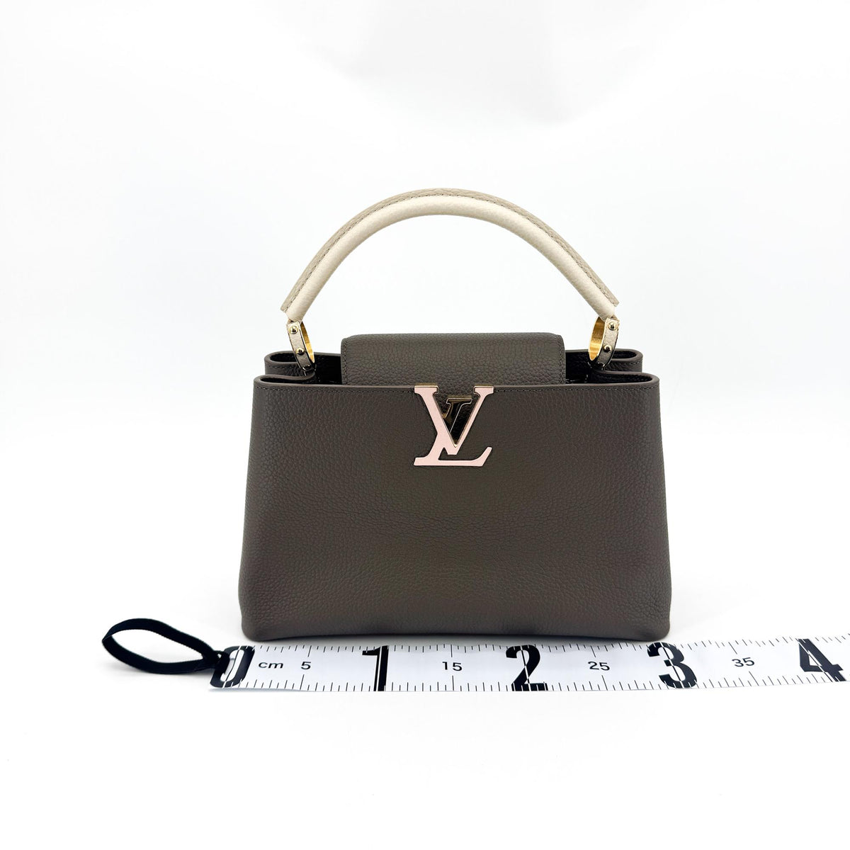 Louis Vuitton Capucines MM