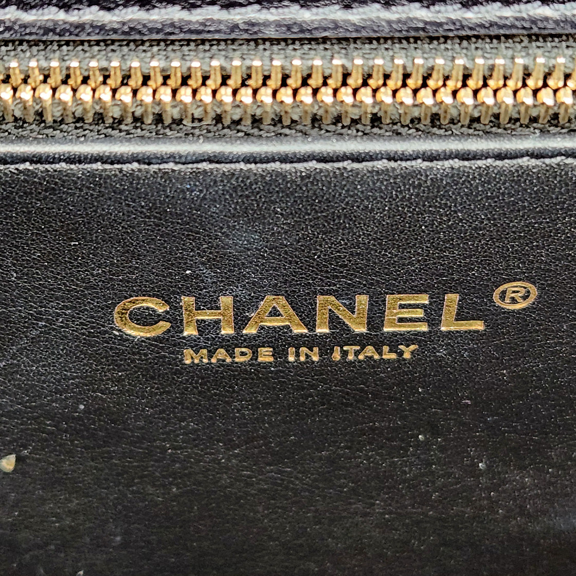 Chanel Black Quilted Chain Shoulder Bag