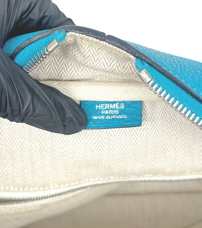 Hermès 35 Victoria Shoulder Bag, Square, R-Engraved