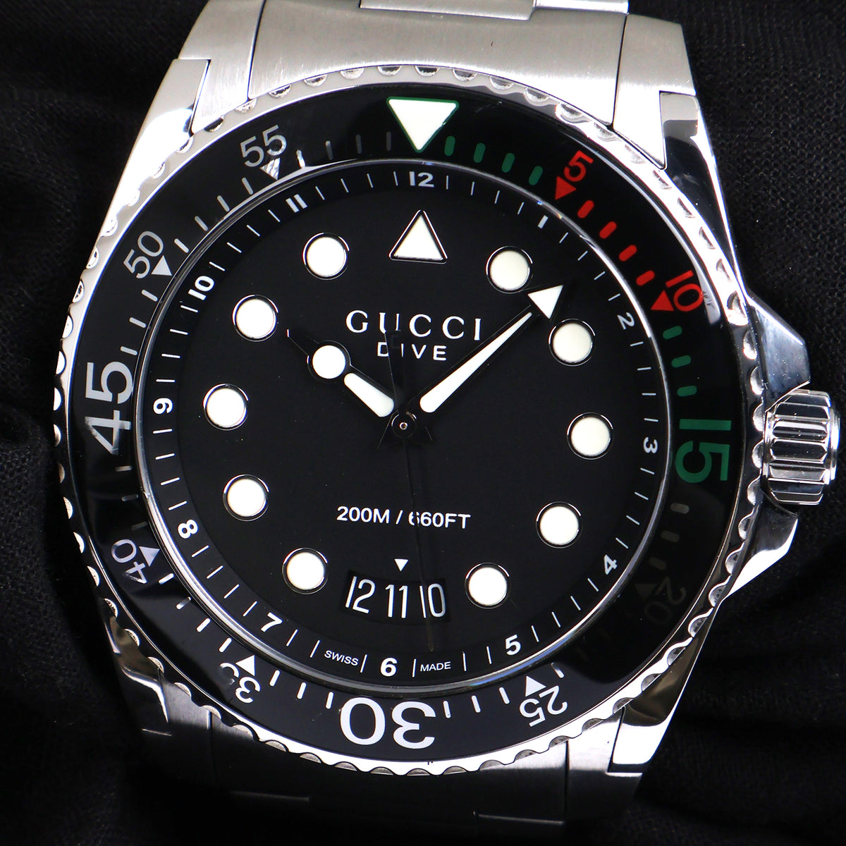 Gucci YA136208 136.2 Diver 45MM Quartz Watch