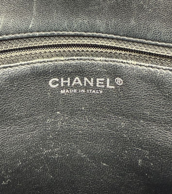 Chanel Black Patent Quilted CC Flap Chain Shoulder Bag with Flap