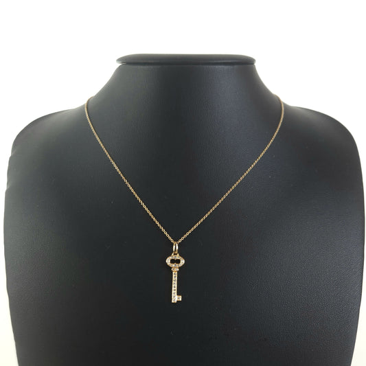 Ann Co. Oval Key Pendant Diamond Necklace