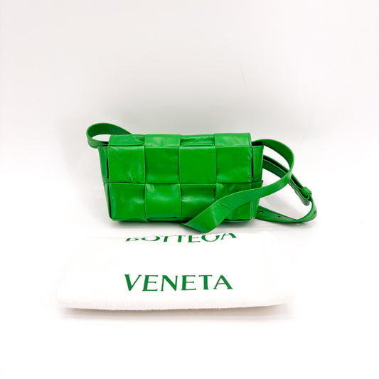 Bottega Veneta Cassette Sac Bandoulière Parakit