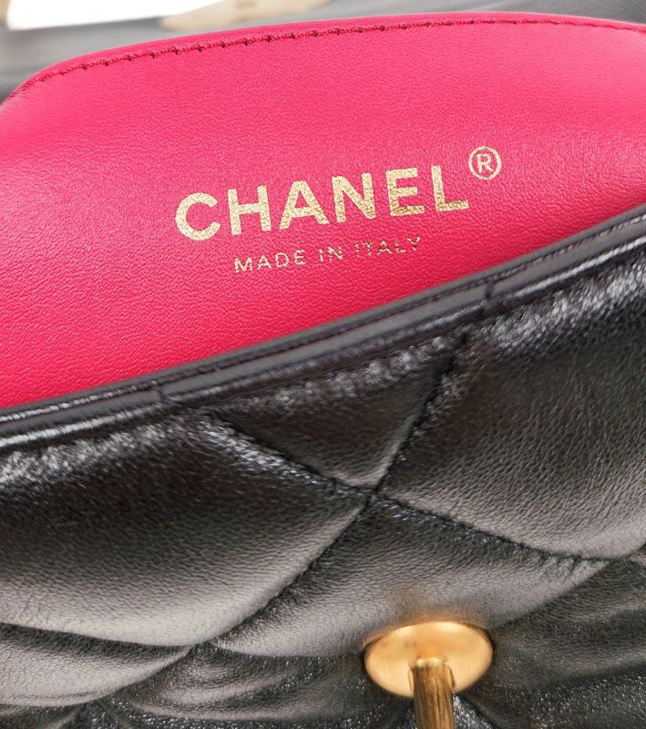 Chanel Black Lambskin Heart Turn-Lock Flap Shoulder Bag