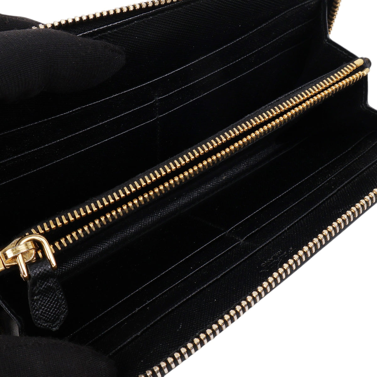 Prada 1M0506 Saffiano long wallet