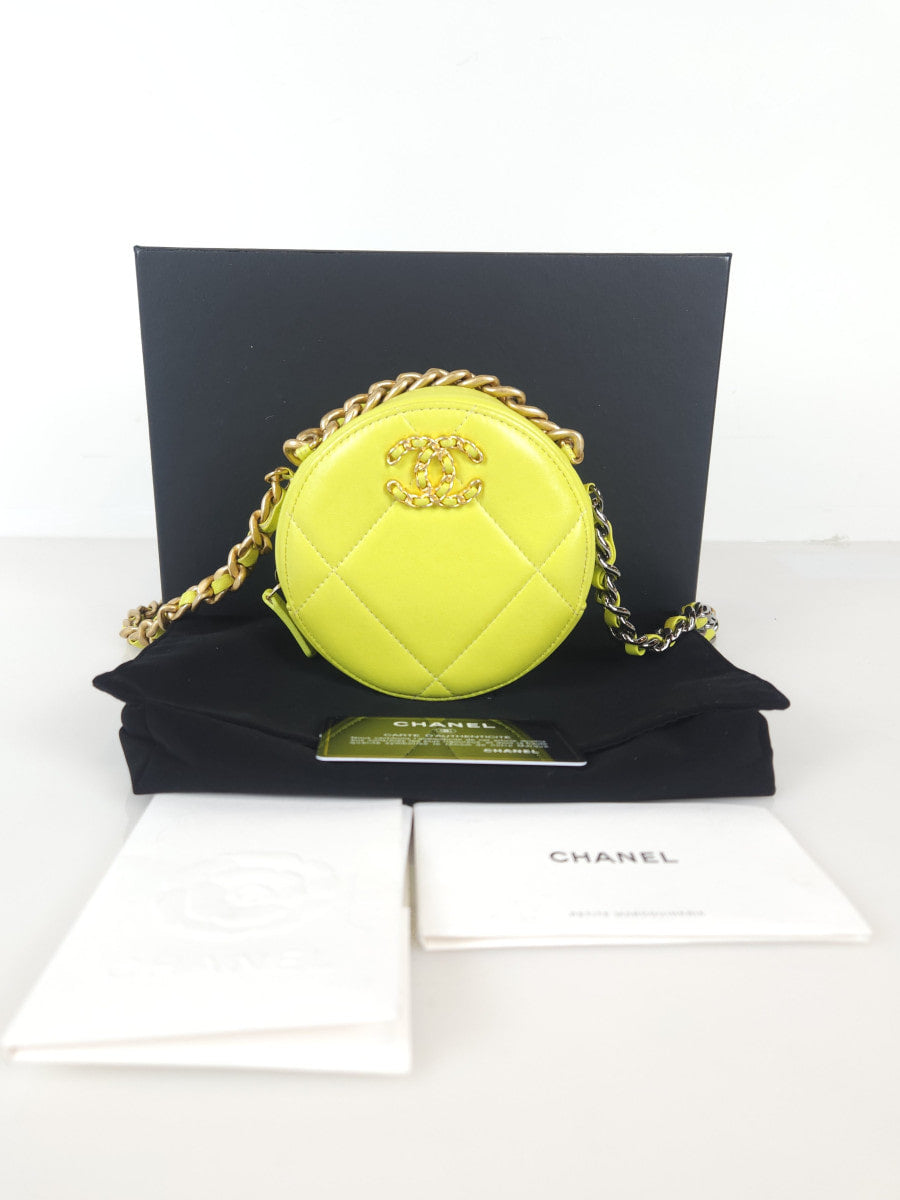 19 Tambourine Round Crossbody Bag AP0945