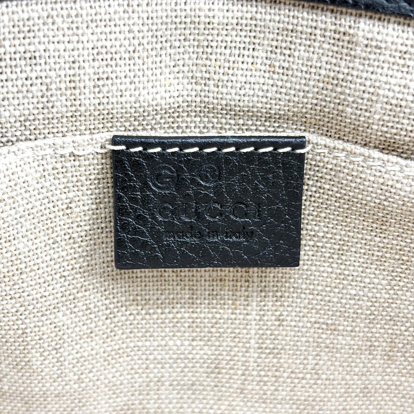Gucci Interlocking G Chain Shoulder Bag Small Black