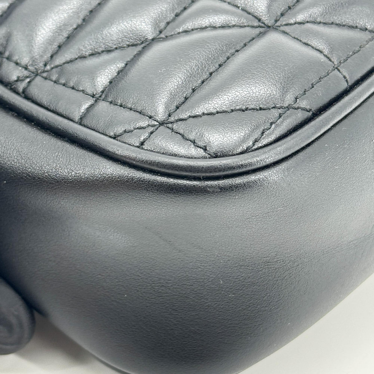 Gucci GG Marmont Small Matelassé Crossbody Bag Black