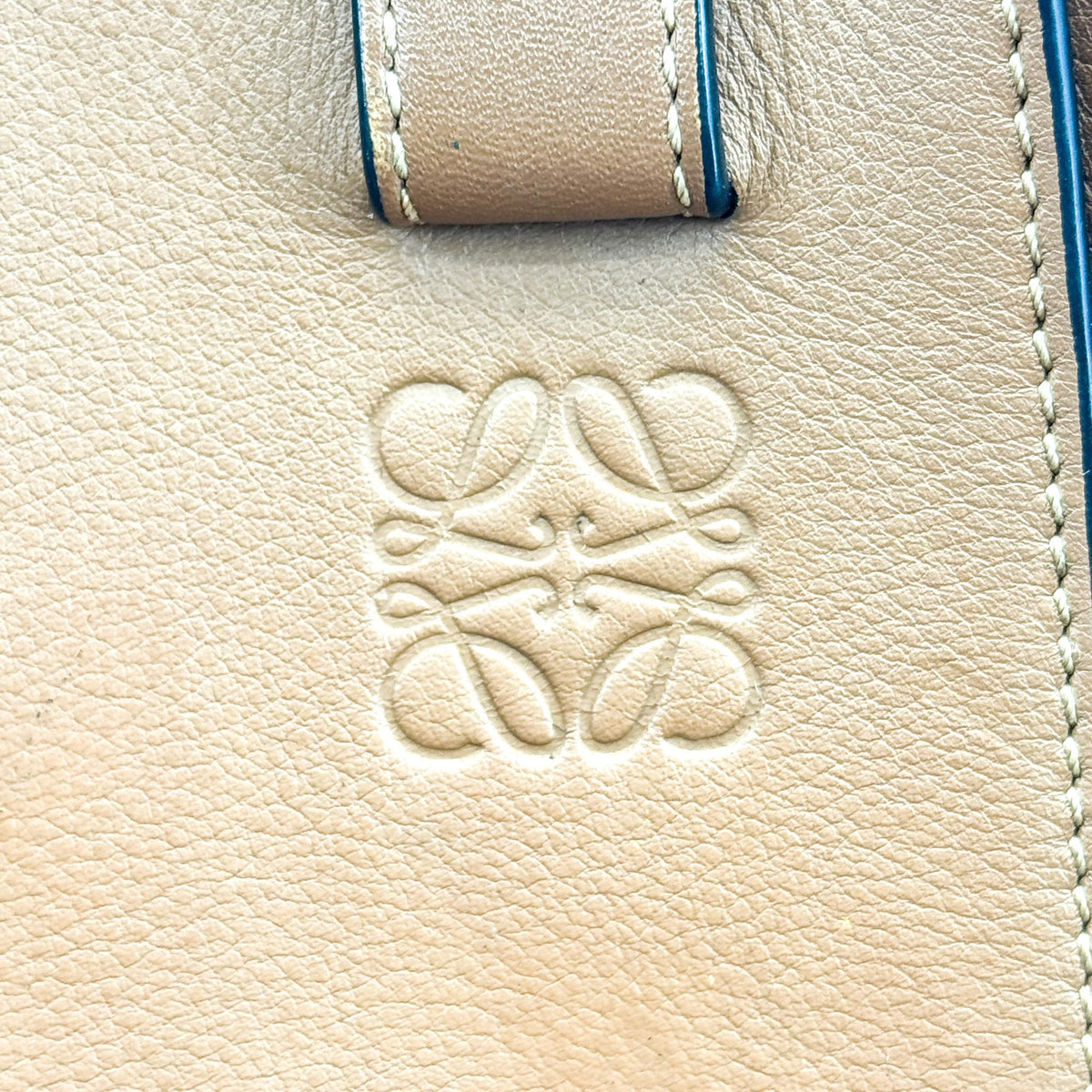 Loewe Hammock Bag Small Tan