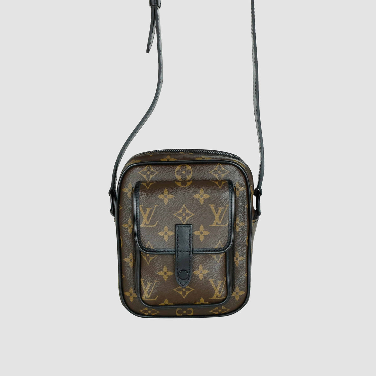 Monogram Christopher Wearable Wallet Crossbody Bag M69404