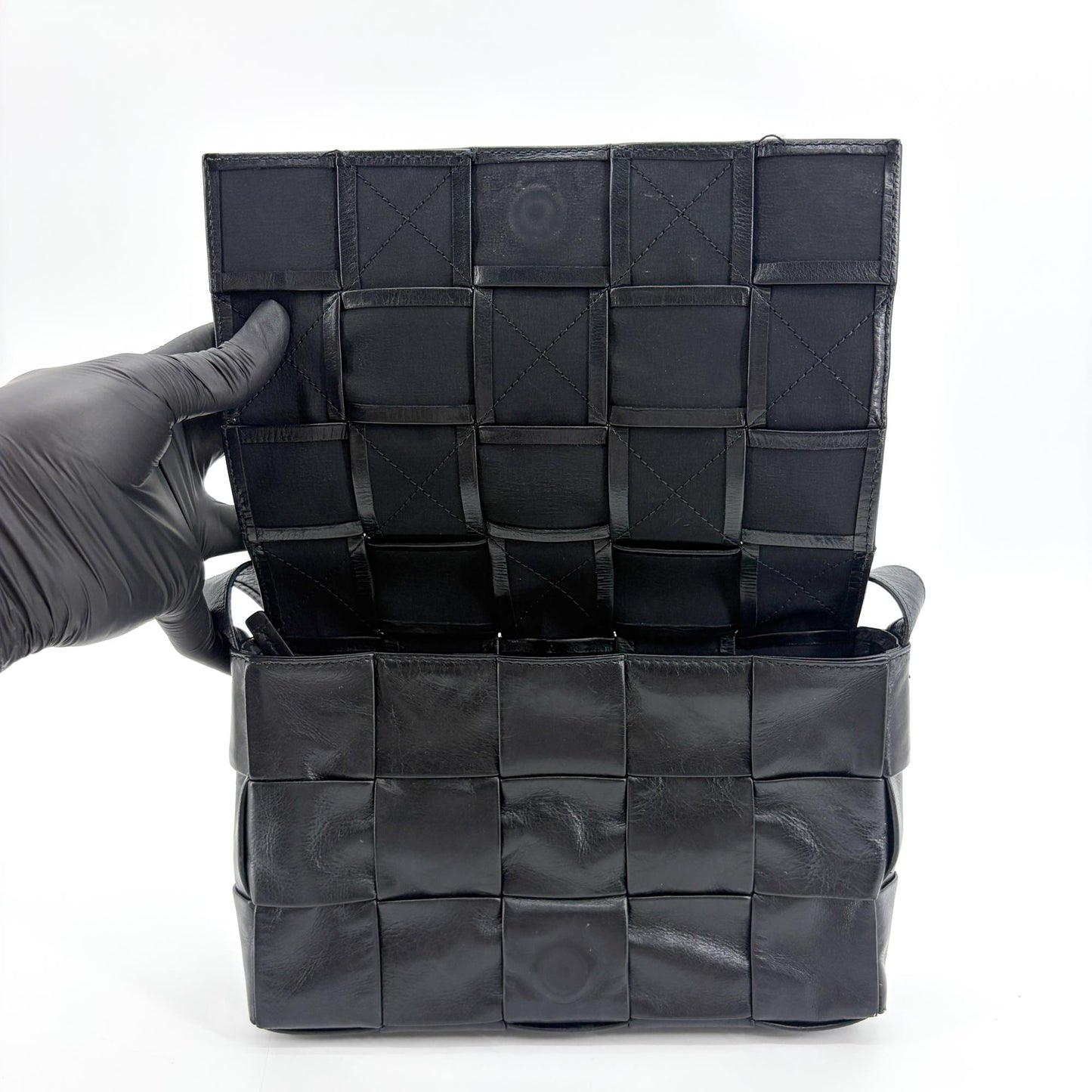 Bottega Veneta Intrecciato Paper Calfskin Cassette Bag Black