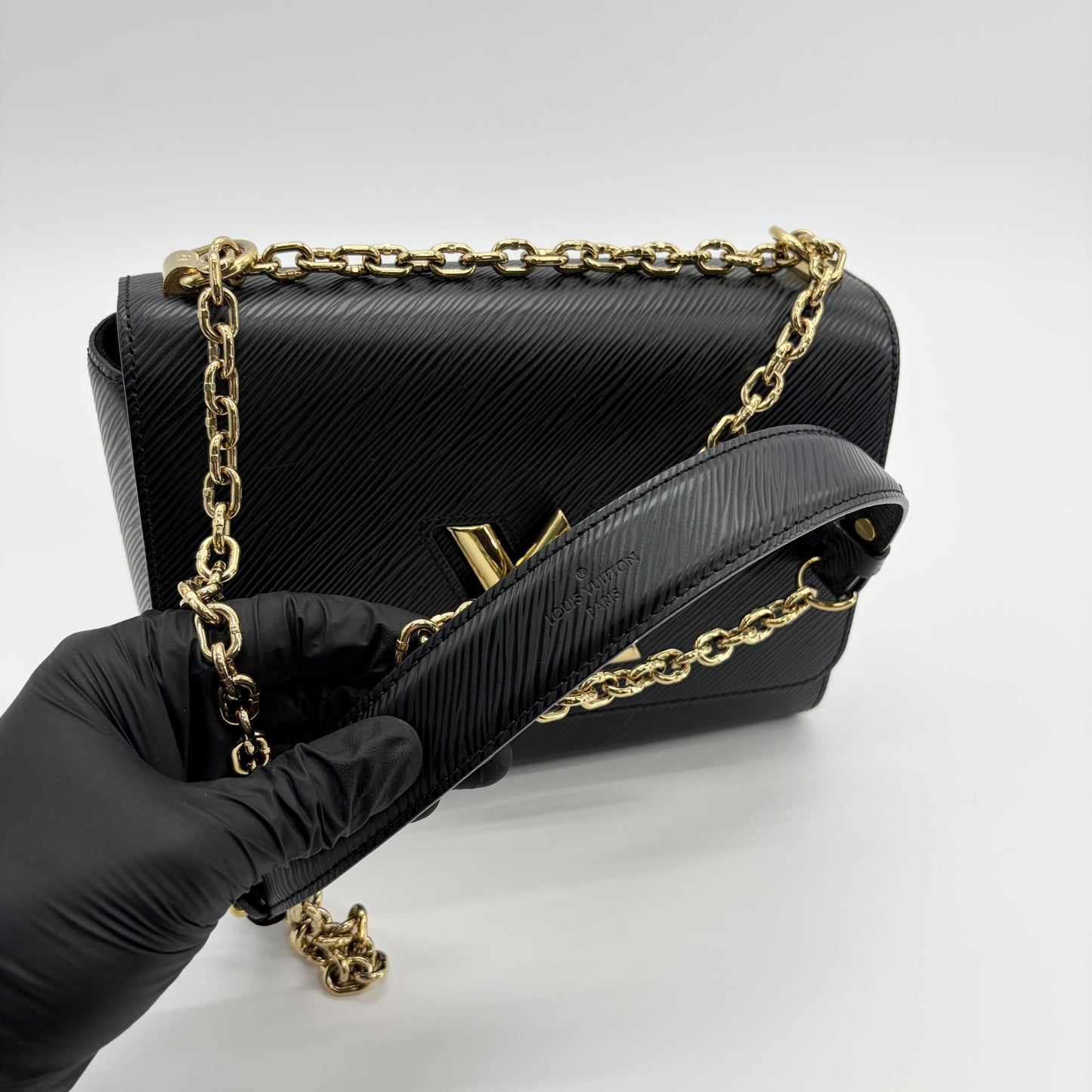 Louis Vuitton Twist MM Black Epi Leather Gold Hardware