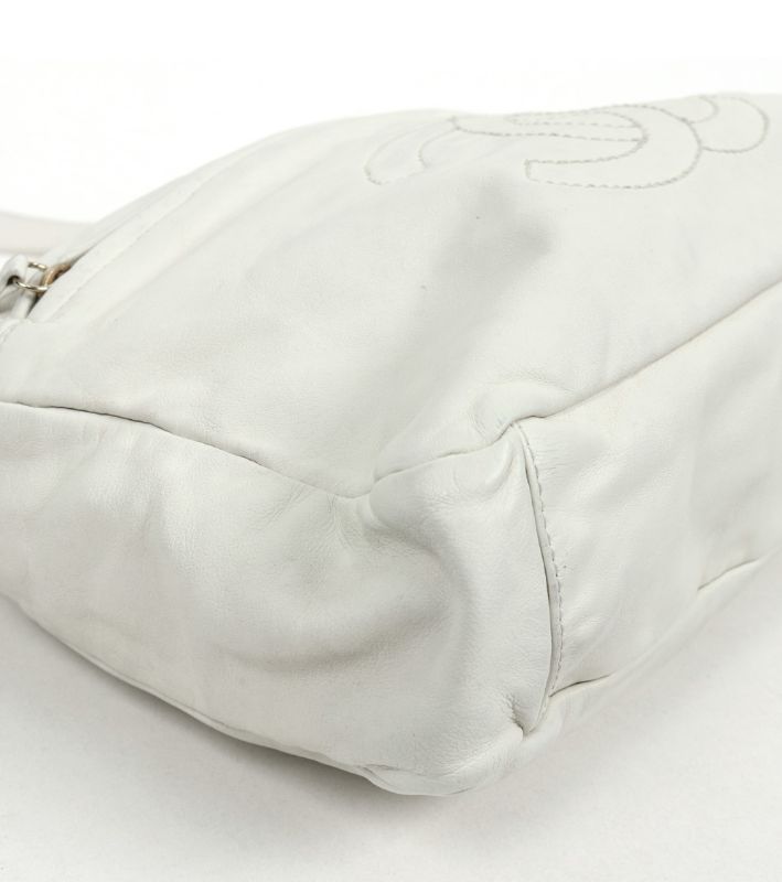 Chanel White Rodeo Drive Hobo 2WAY Bag