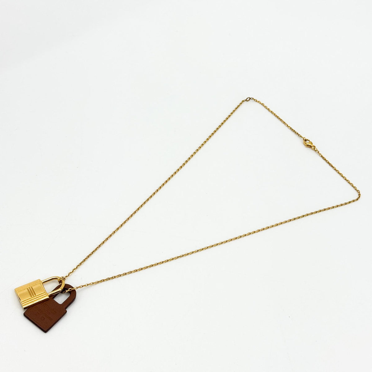 Hermès O'Kelly Pendant Necklace Gold Leather Gold Hardware