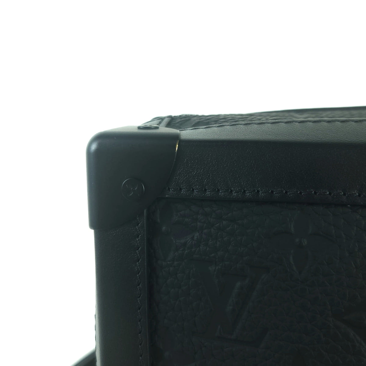 Taurillon Monogram Soft Trunk Messenger Crossbody Bag M55700