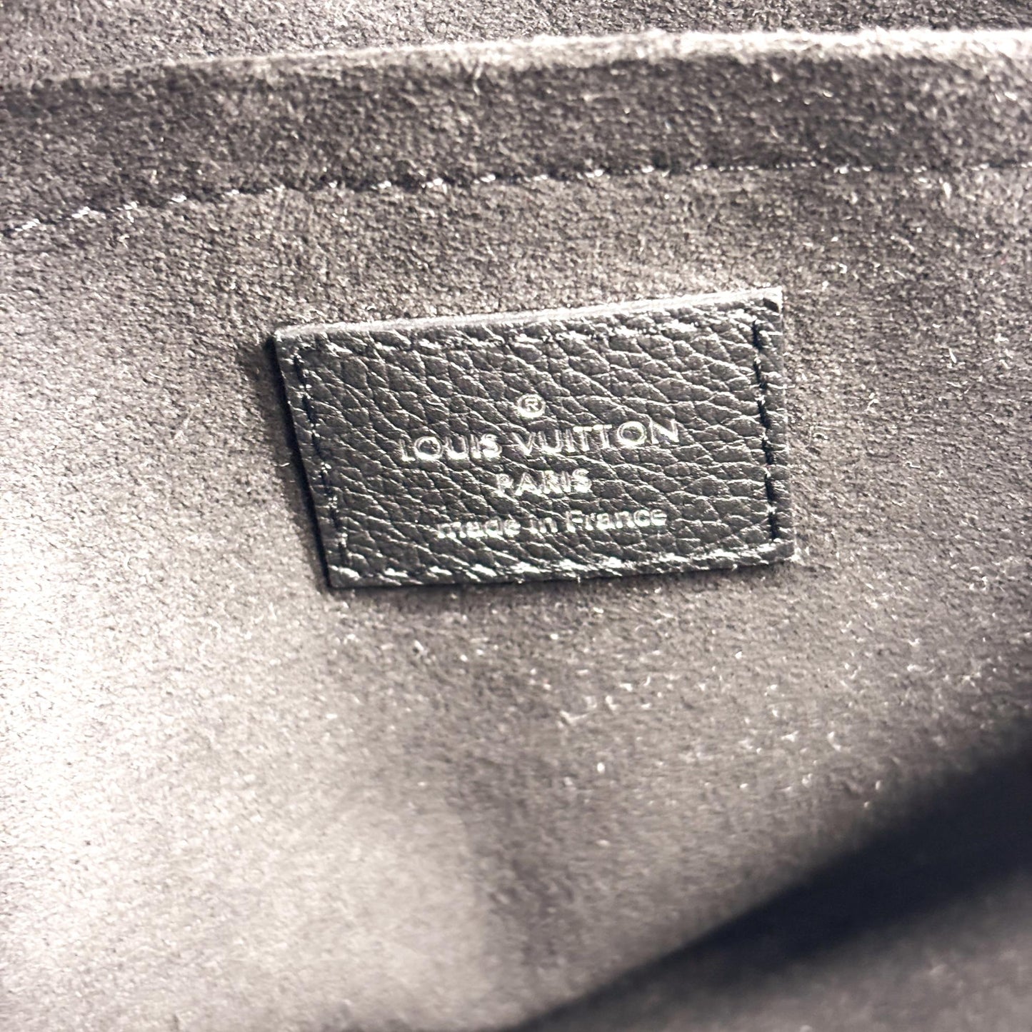 Louis Vuitton Lockme II BB Black Silver Hardware